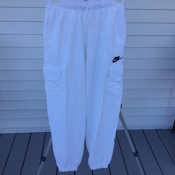 Women’s Nike White Sweatpants, 2 Side pockets with Snaps, XSmall - Picture 4 of 8